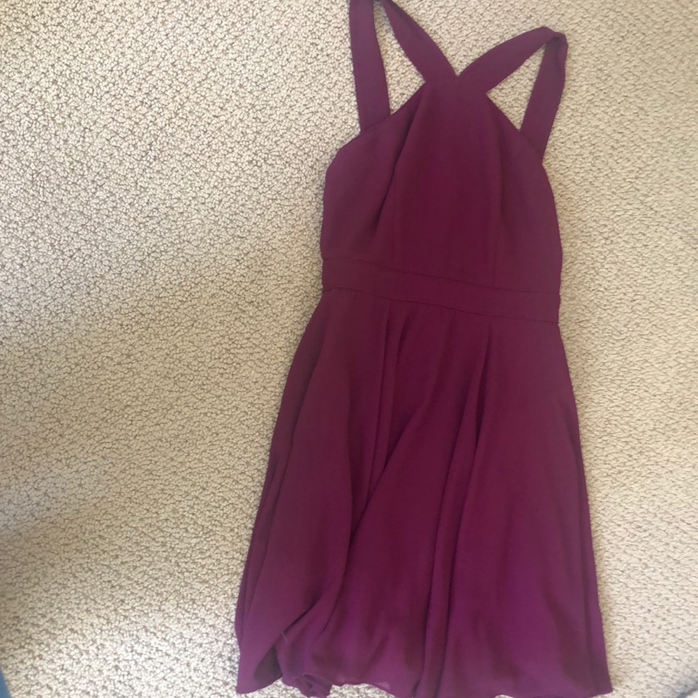 Lulu’s maroon mini dress